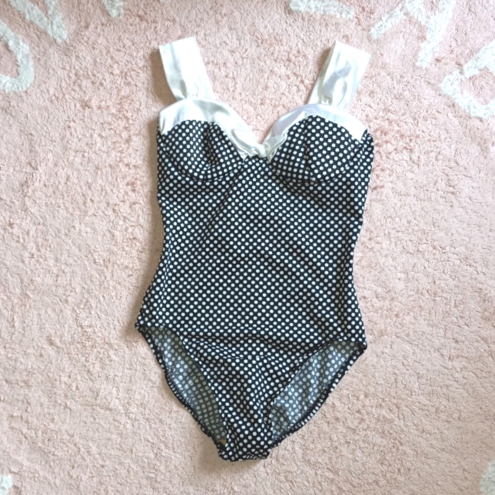 Pinup retro Miraclesuit polkadot